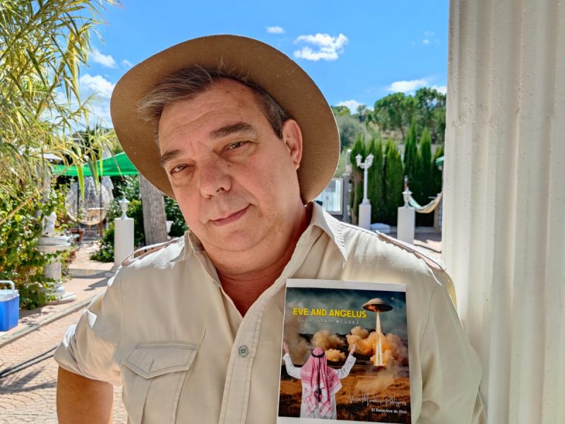 Víctor Méndez Rodríguez – Eve And Angelus