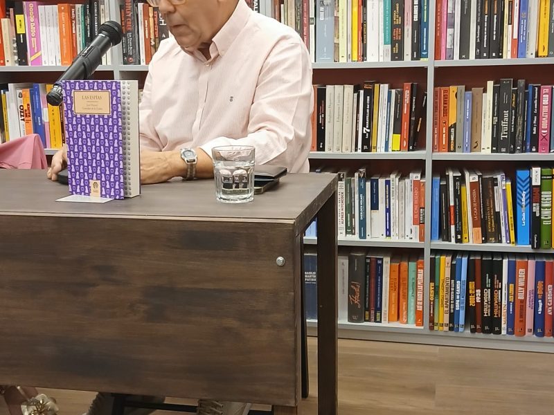 José Manuel González de la Cuesta – Las espías